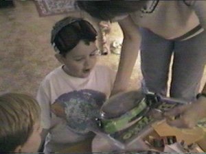 ryan1.jpg (14506 bytes)