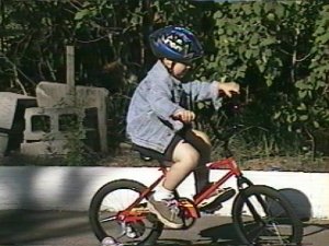 ryan_bike.jpg (22778 bytes)