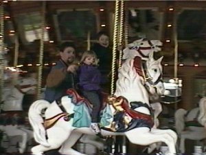 disney_merry.jpg (20149 bytes)