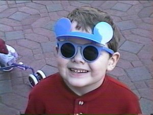 disney_ryan2.jpg (15617 bytes)