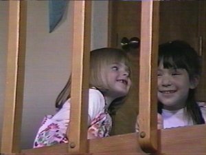 michaela_chelsey.jpg (13388 bytes)