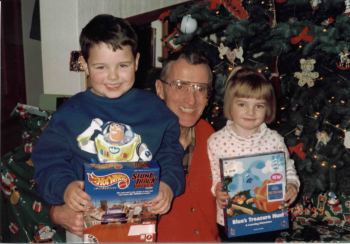 ken_kids.jpg (20747 bytes)