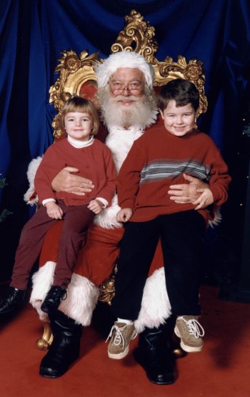 santa99.jpg (37885 bytes)