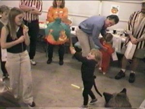 party_michaela.jpg (16739 bytes)